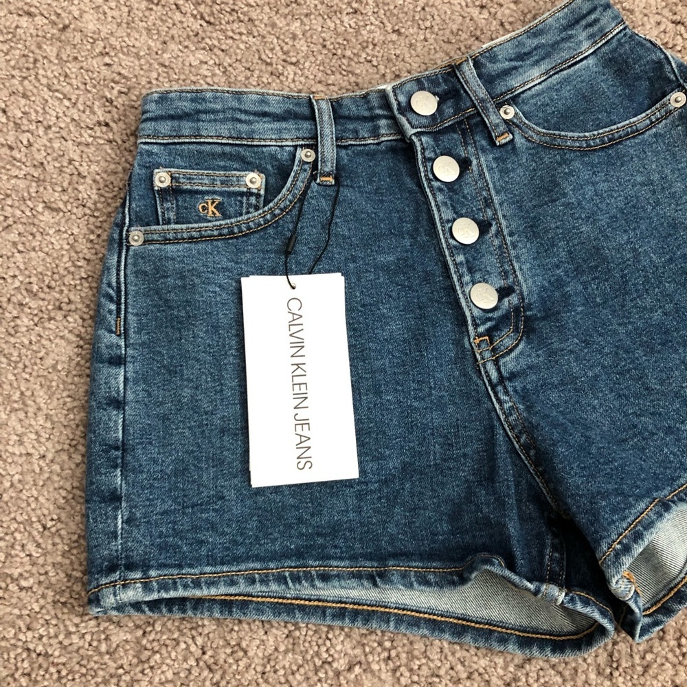 Calvin Klein Jeans High Rise Shorts Womens W26 - Picture 3 of 10